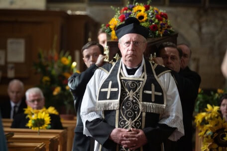 Father Brown S9_Ep06 The Requiem For The Dead